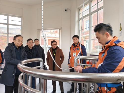 695f179c8bb94.jpg 695f179c8bb94.jpg